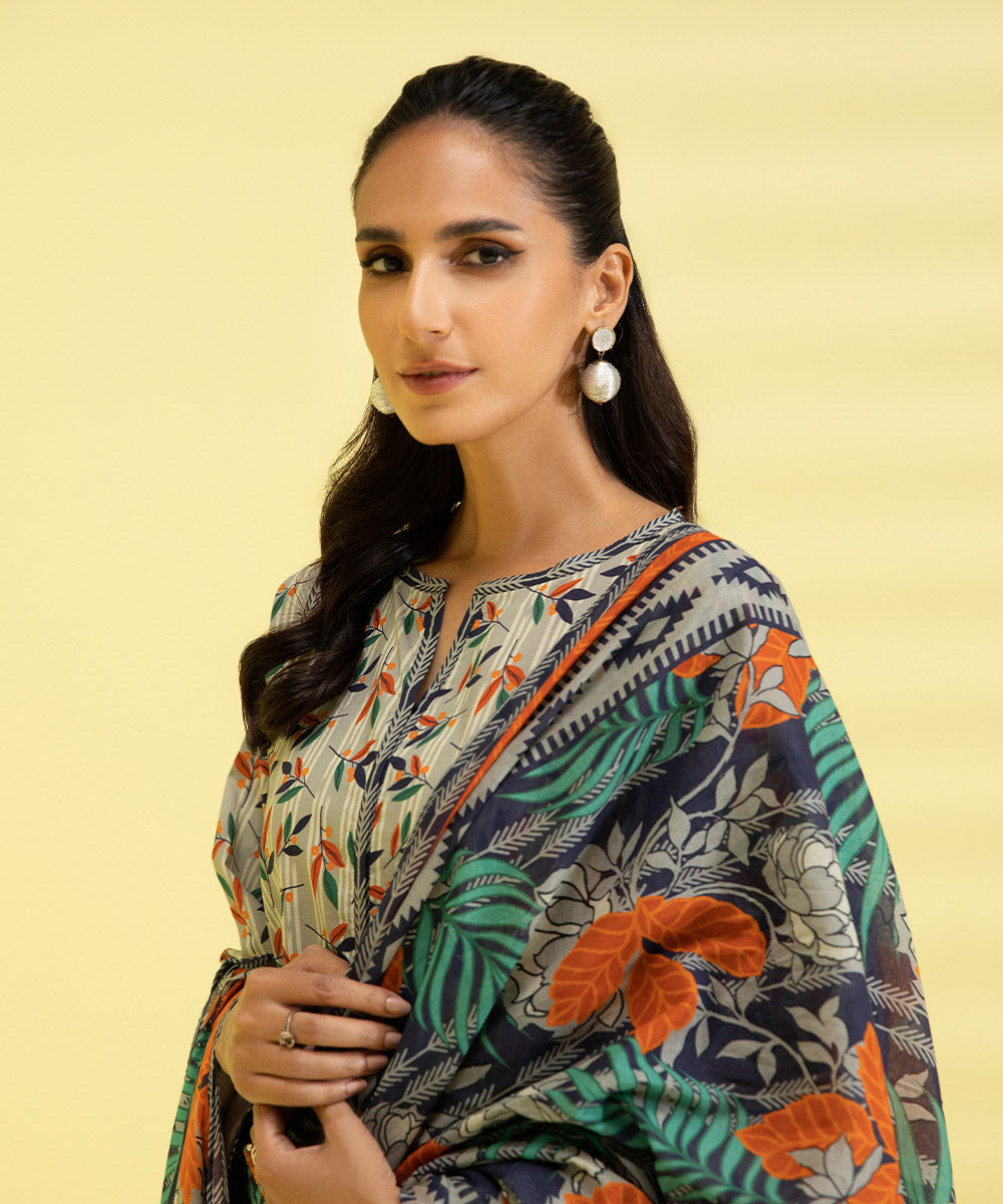 3 PIECE - PRINTED LAWN SUIT