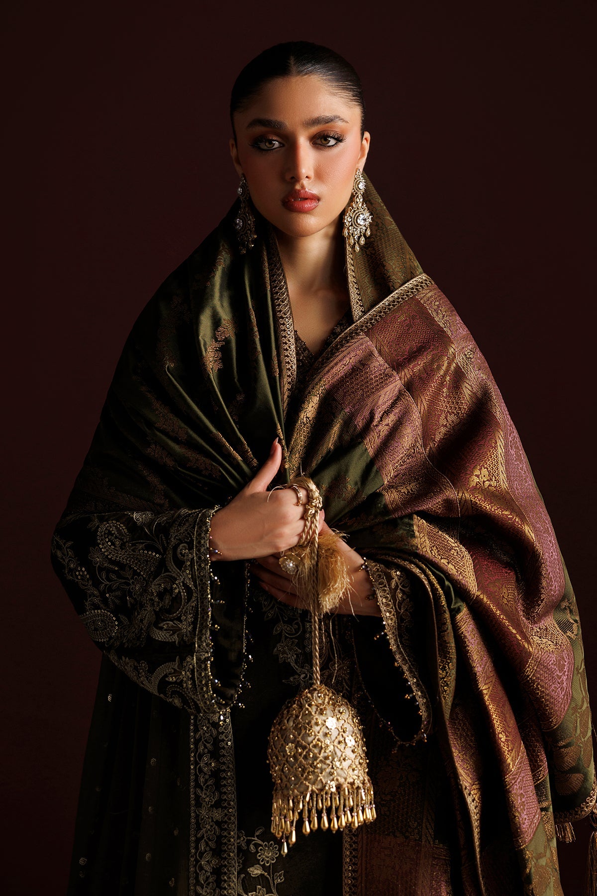 EMBROIDERED VELVET UF-4553