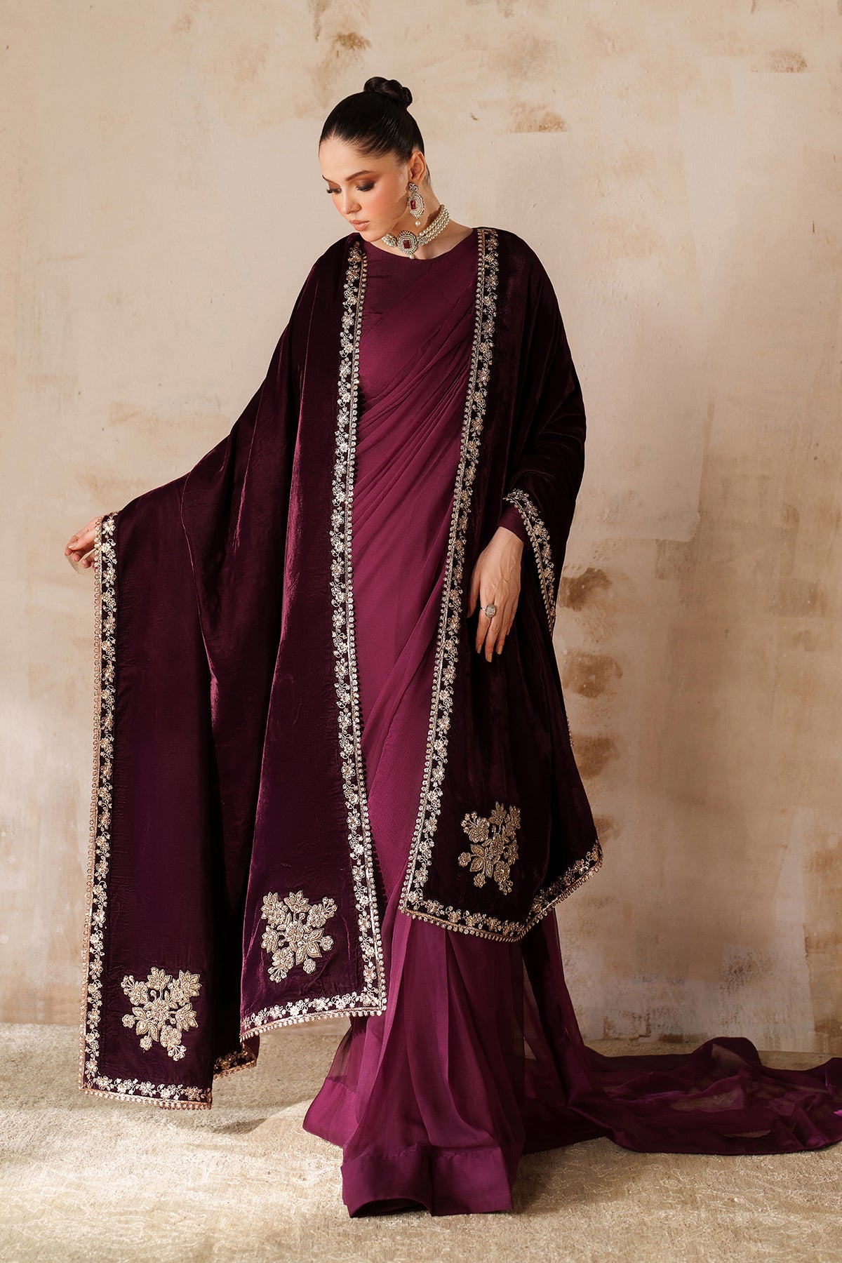 EMBROIDERED VELVET SHAWL VS-60