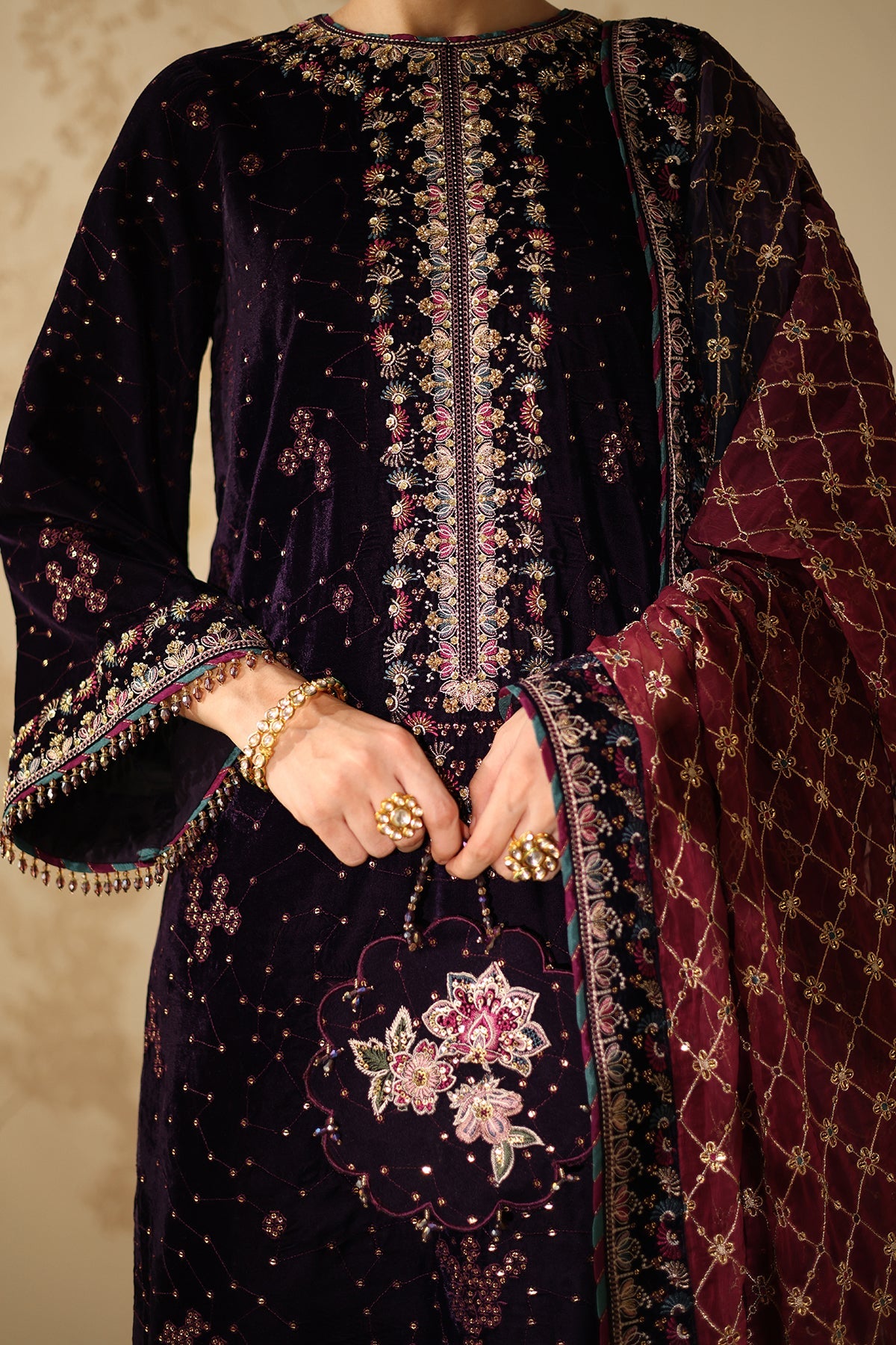 EMBROIDERED VELVET UF-4319