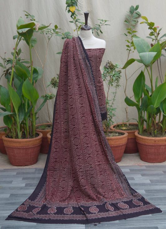 Organic Dye Hand Block Printed Ajrak Chunri Maroon Two‑Piece Lawn Set – Unstitched Shirt & Dupatta