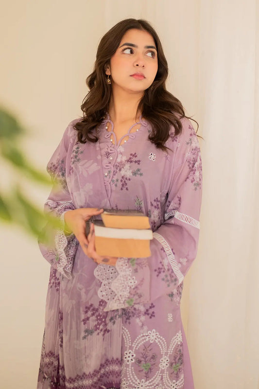 3 Piece - Embroidered Lawn - 8192