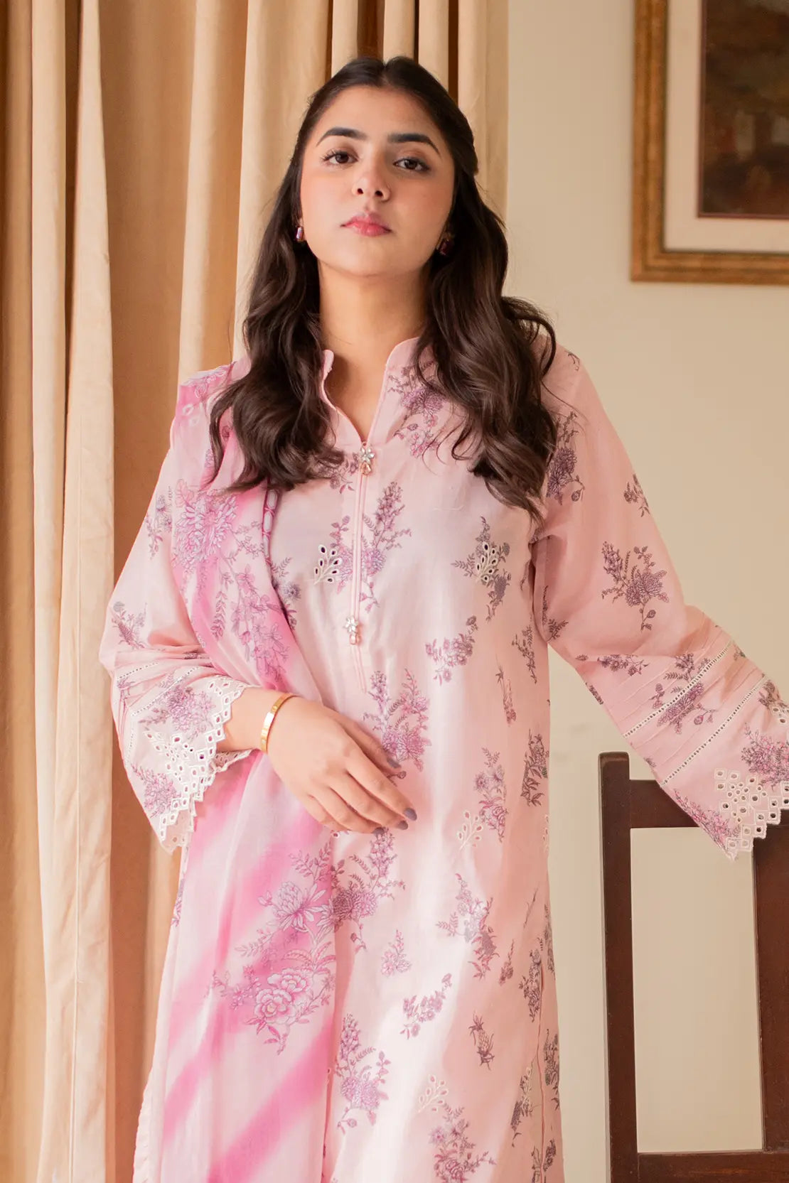 3 Piece - Embroidered Lawn - 8194