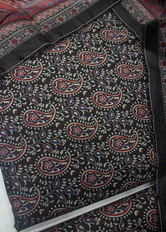 DPC-0706- 3 Piece Cotton Printed UnStitched Suit