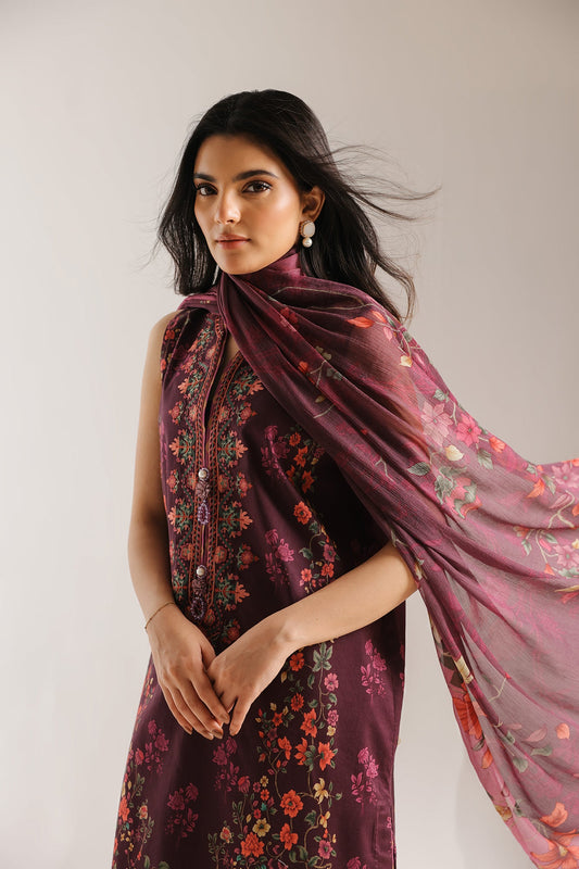 EMBROIDERED SUIT (E0823/203/520)