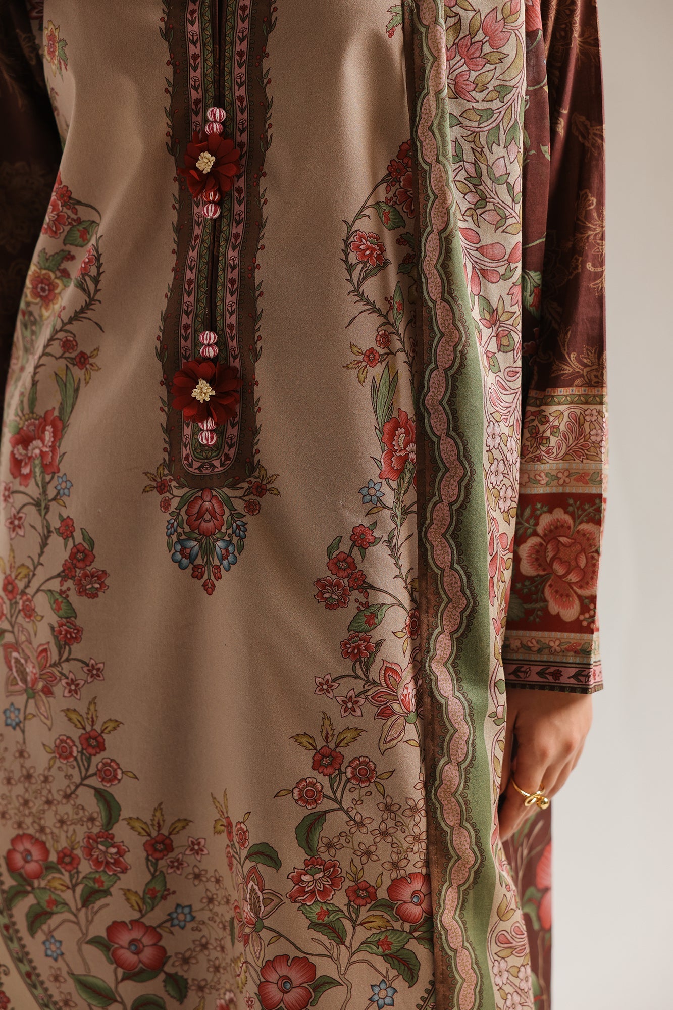 EMBROIDERED SUIT (E0878/202/813)