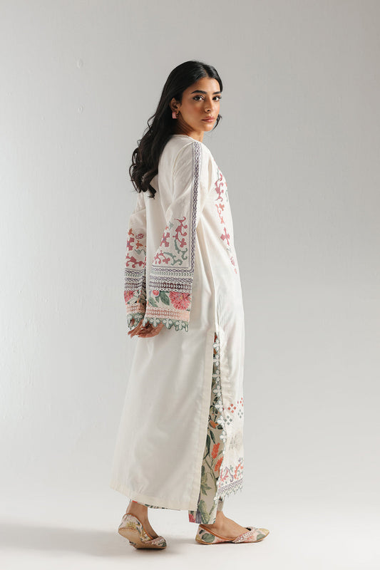EMBROIDERED SUIT