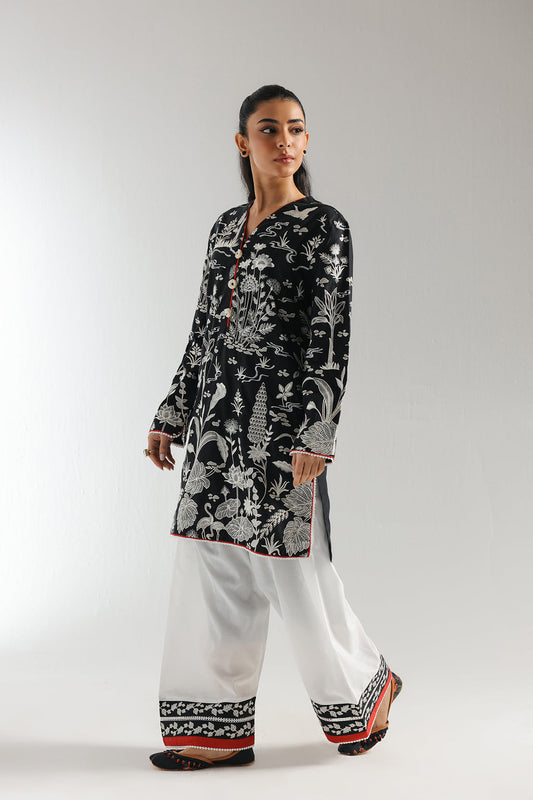 EMBROIDERED SUIT