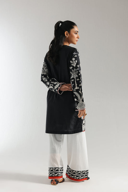 EMBROIDERED SUIT