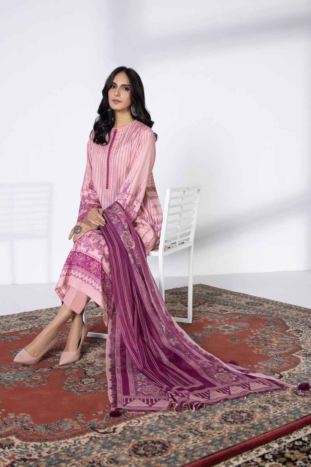 3 Piece - Embroidered Silk Suit - Tea Pink