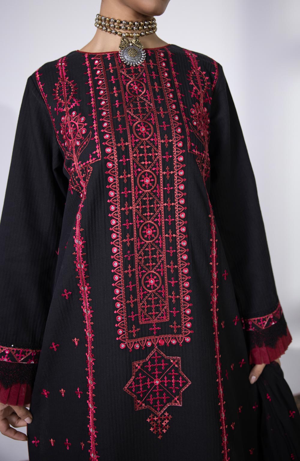 3 Piece - Embroidered Dobby Suit - Black