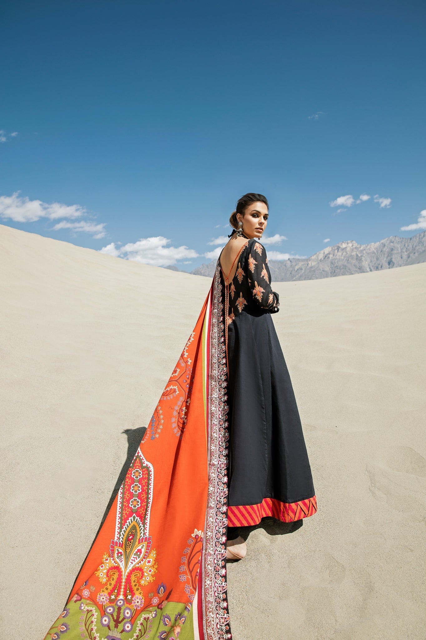 SR-1- Saira Rizwan Winter 2020 - Heer Rang