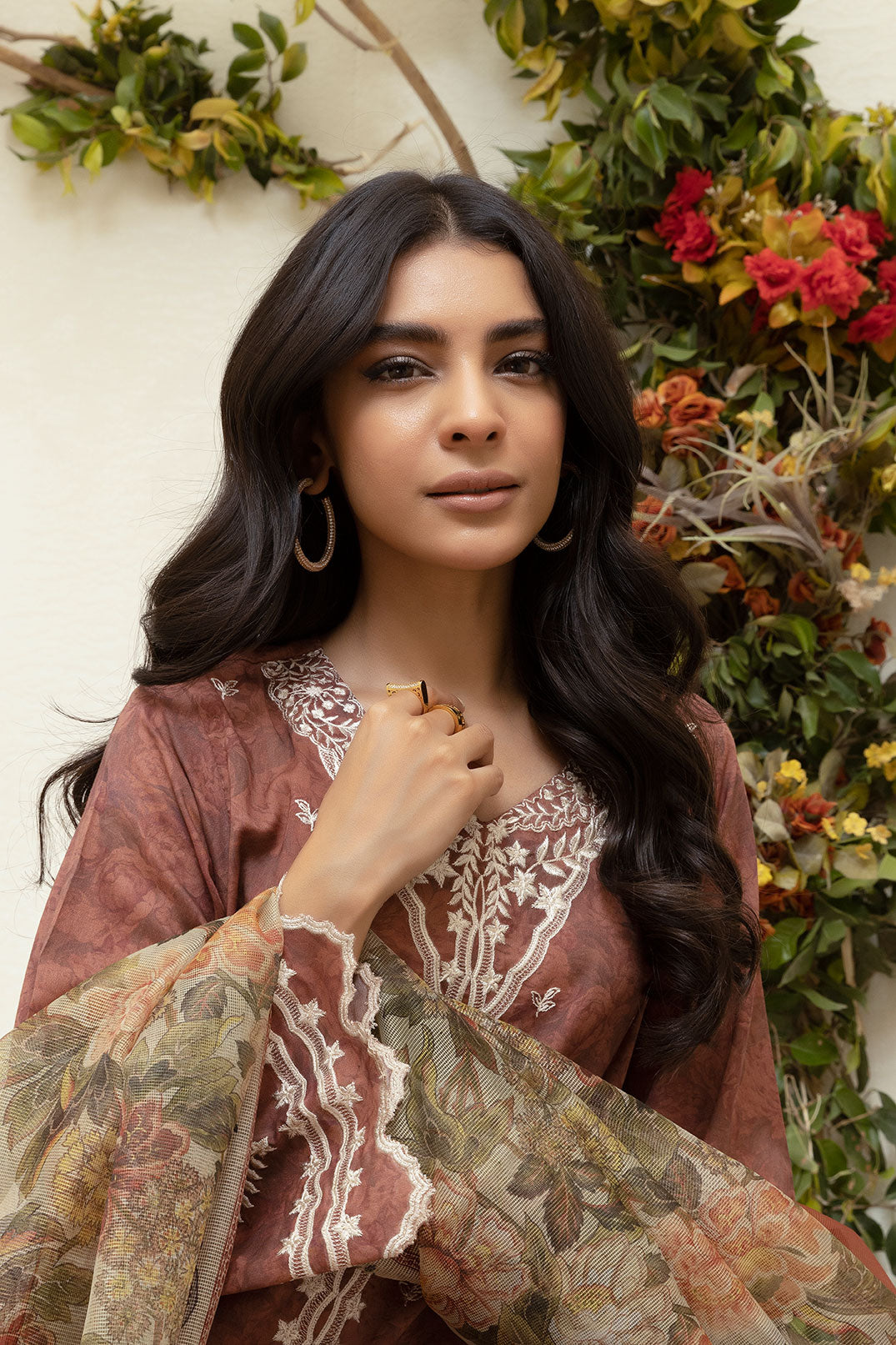 DU-3139 - BROWN - EMBROIDERED LAWN - 3PCS