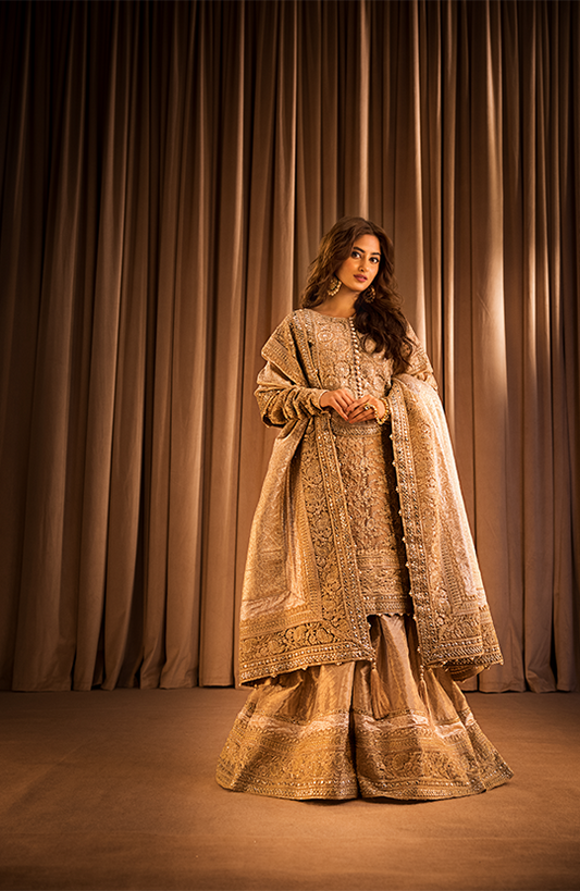 Ulfat: Straight Organza Shirt paired with Azaar Pants & Dupatta