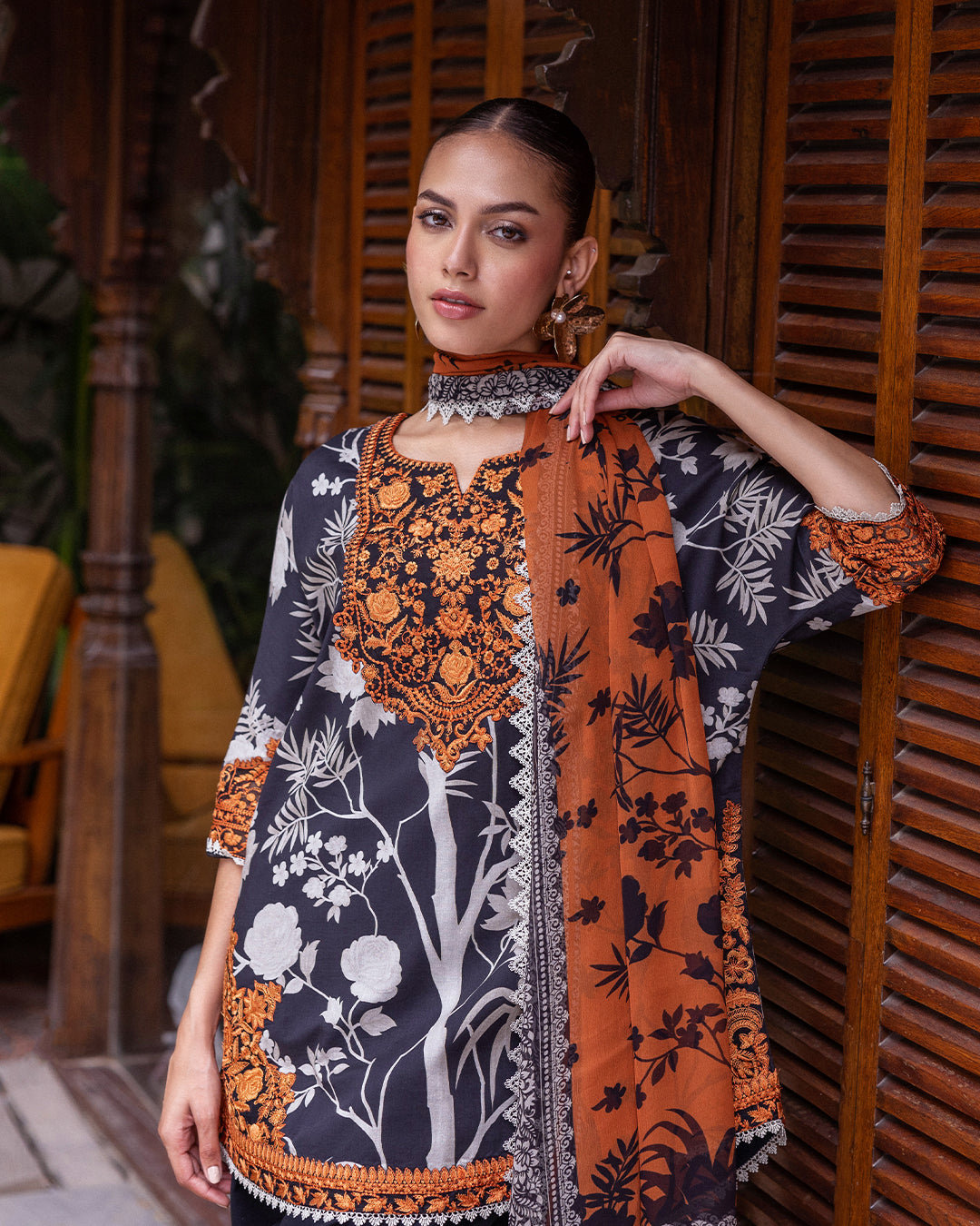 TAHRA LAWN- VOL 2- 2025 BY ZAINAB CHOTTANI