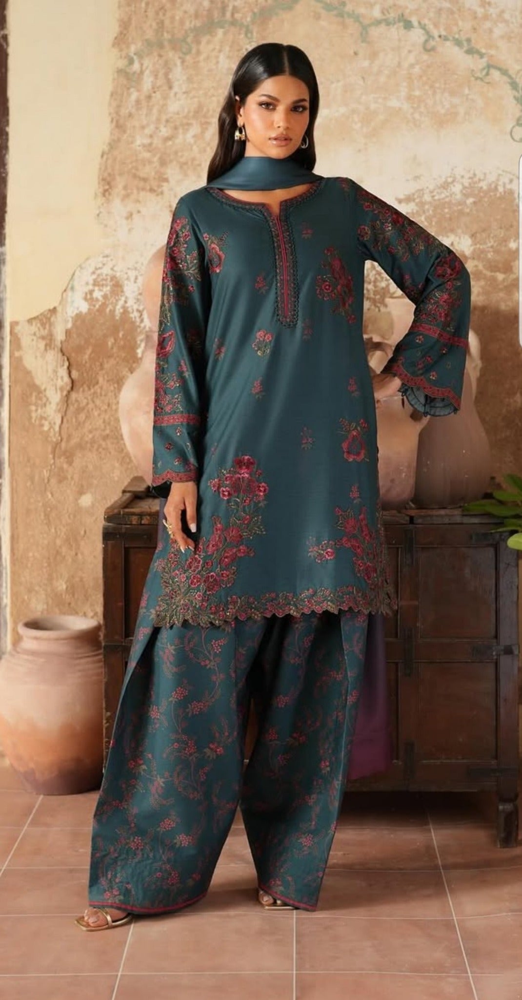 PRE FALL EDITION'25 BY Iznik