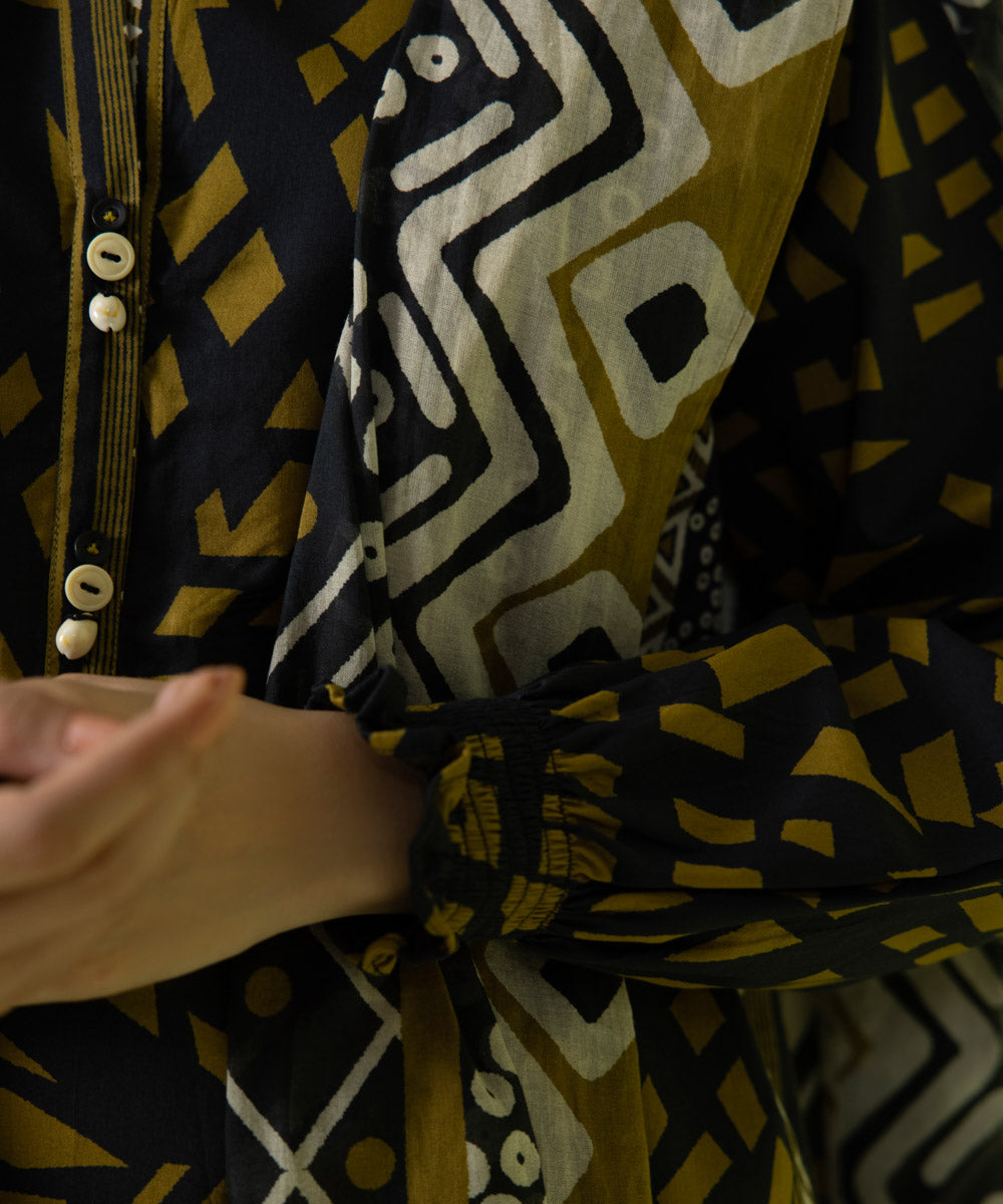 PRINTED LAWN SUIT - Black & Yellow