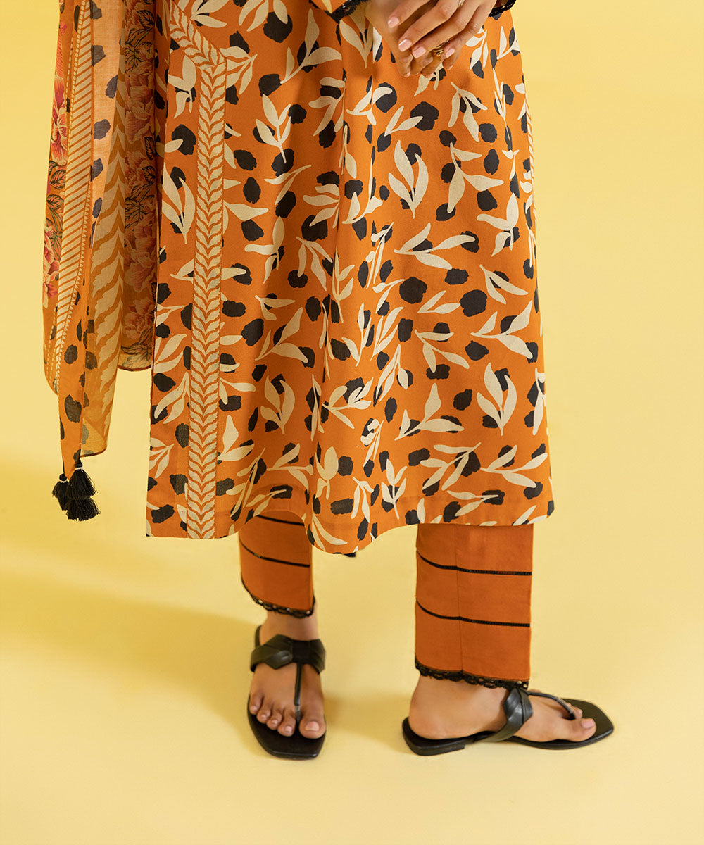 3 PIECE - PRINTED LAWN SUIT