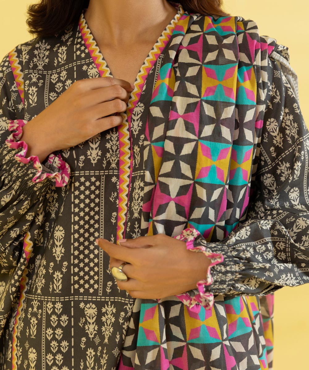 3 PIECE - PRINTED LAWN SUIT