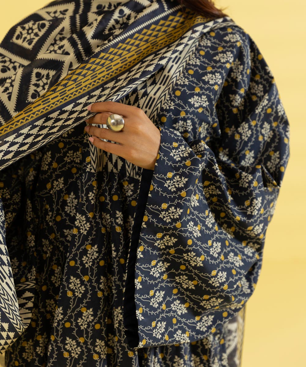 3 PIECE - PRINTED LAWN SUIT