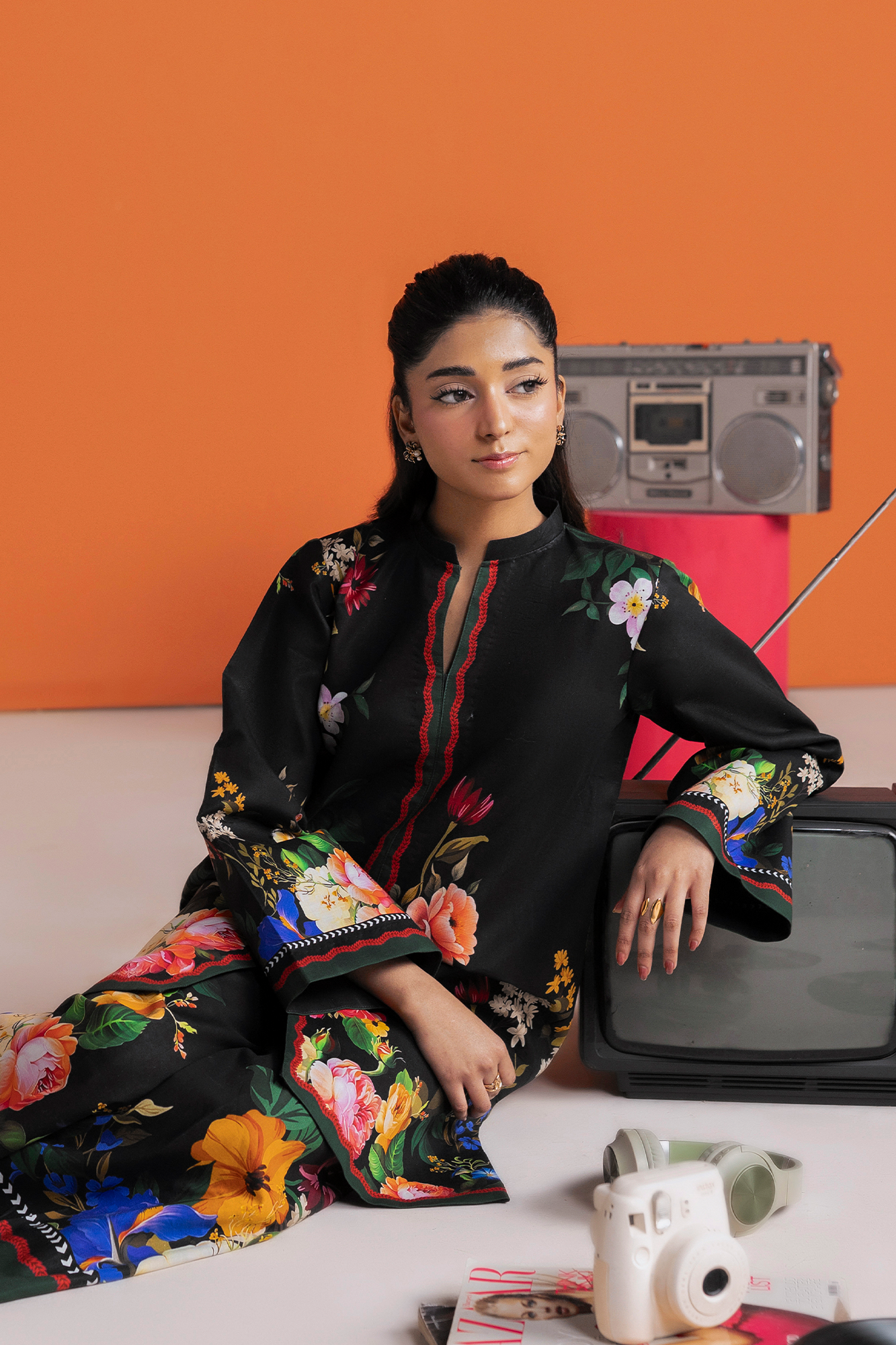 Amal Summer Prints 2Pc. Unstitched Cord 02