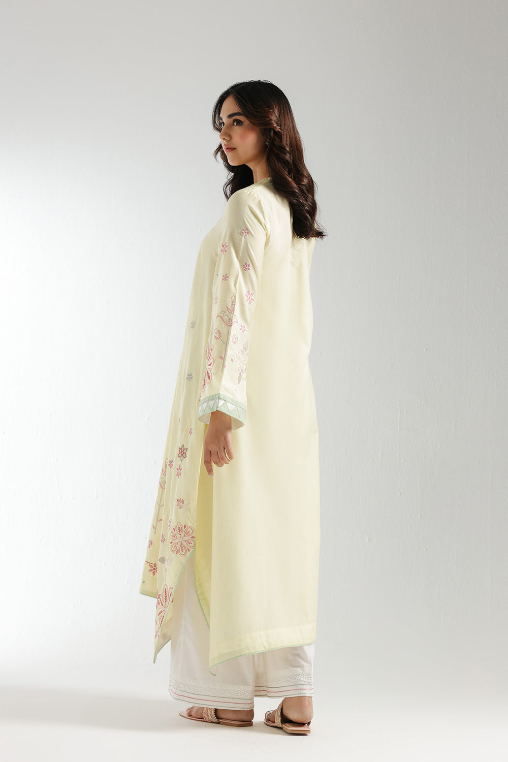 EMBROIDERED SUIT