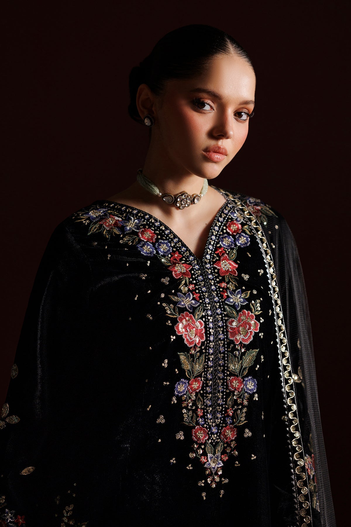 EMBROIDERED VELVET UF-4552