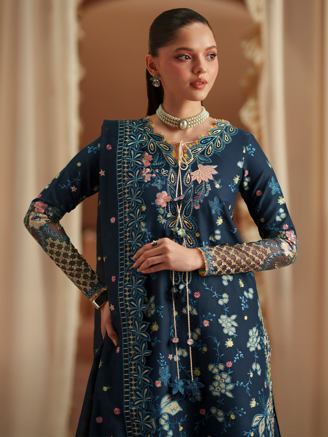 D-117-C | 3 PC Luxury Lawn