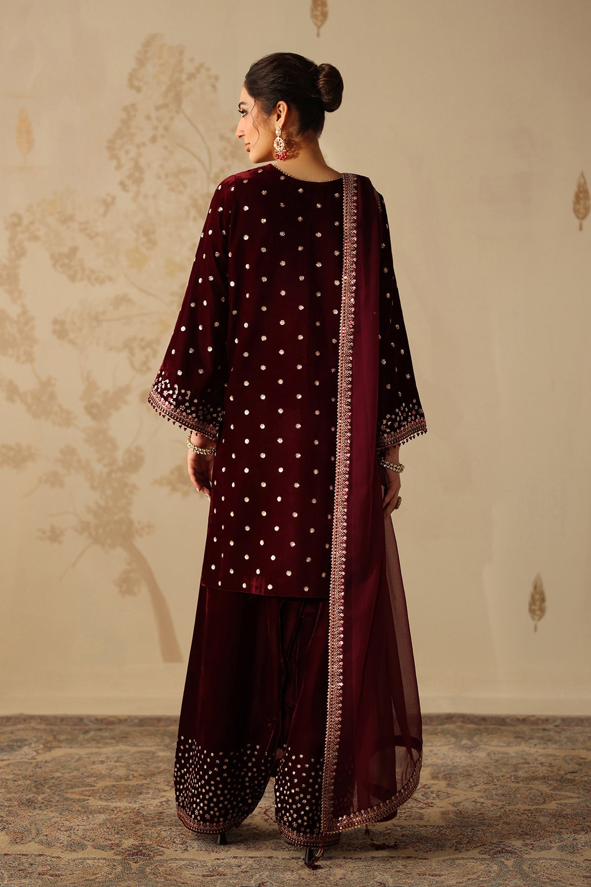 EMBROIDERED VELVET UF-4315