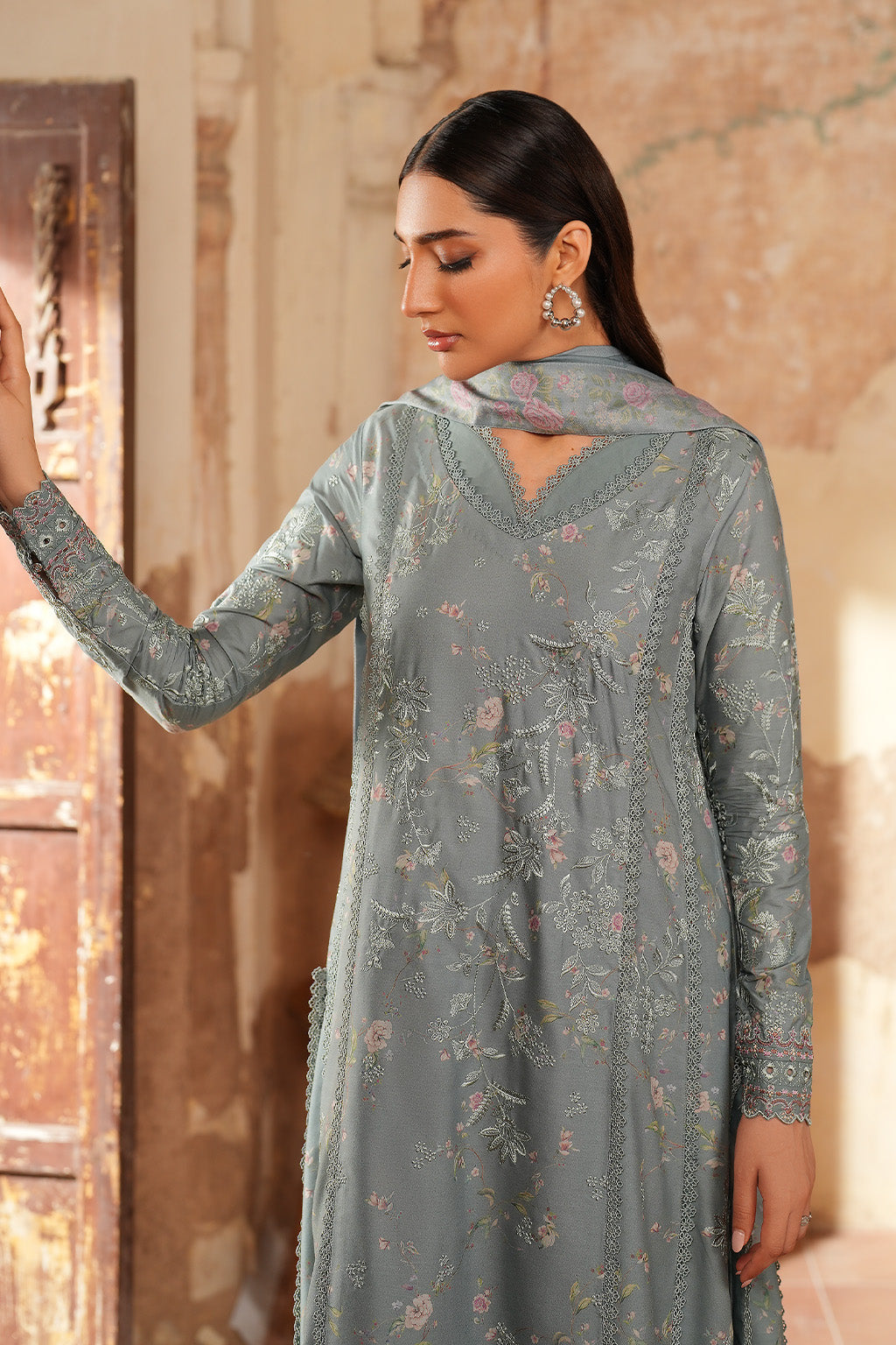 IPF-10  Embroidered Printed Linen