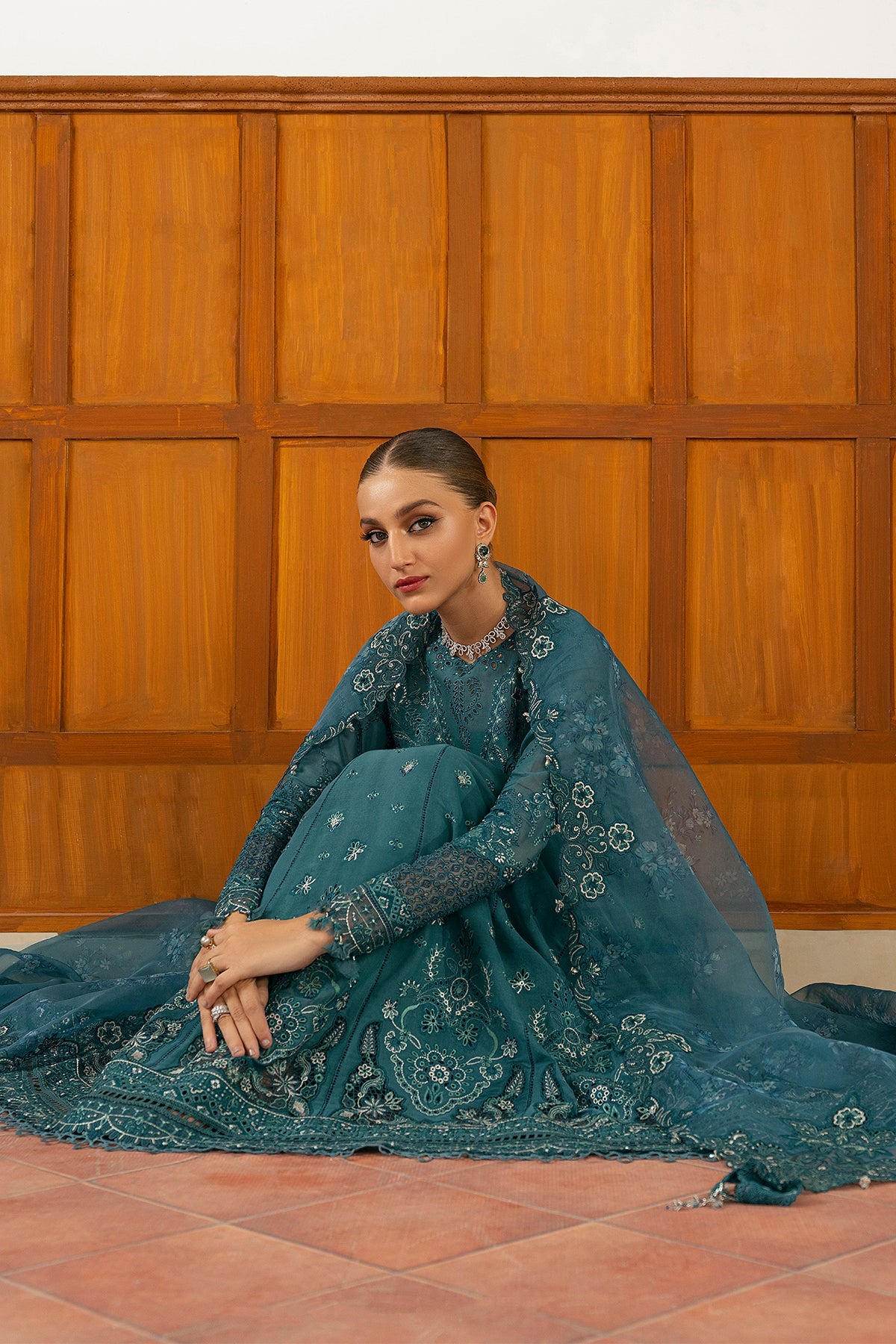 EMBROIDERED SWISS LAWN SL11-D02