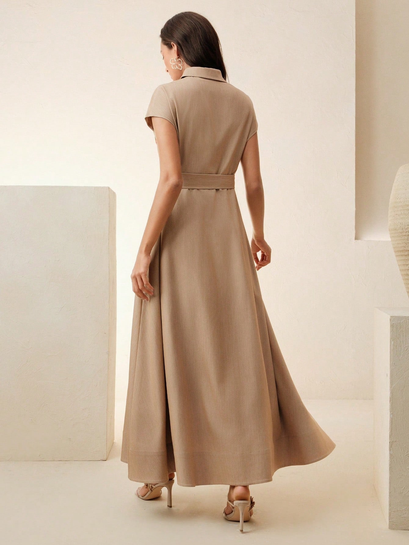 Open-Front Sleeveless Embroidery Floral Dress With Belt