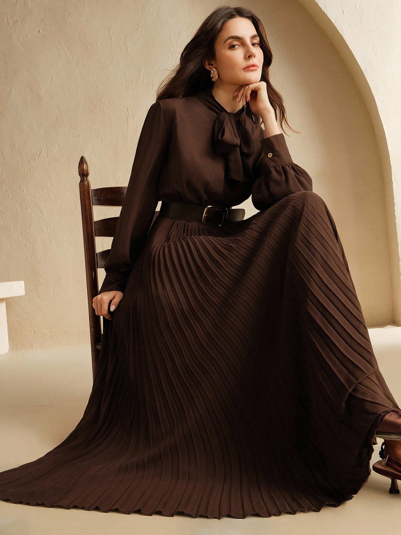Silk Pleated Flowy Collar Long Sleeve Mid-Length Dress