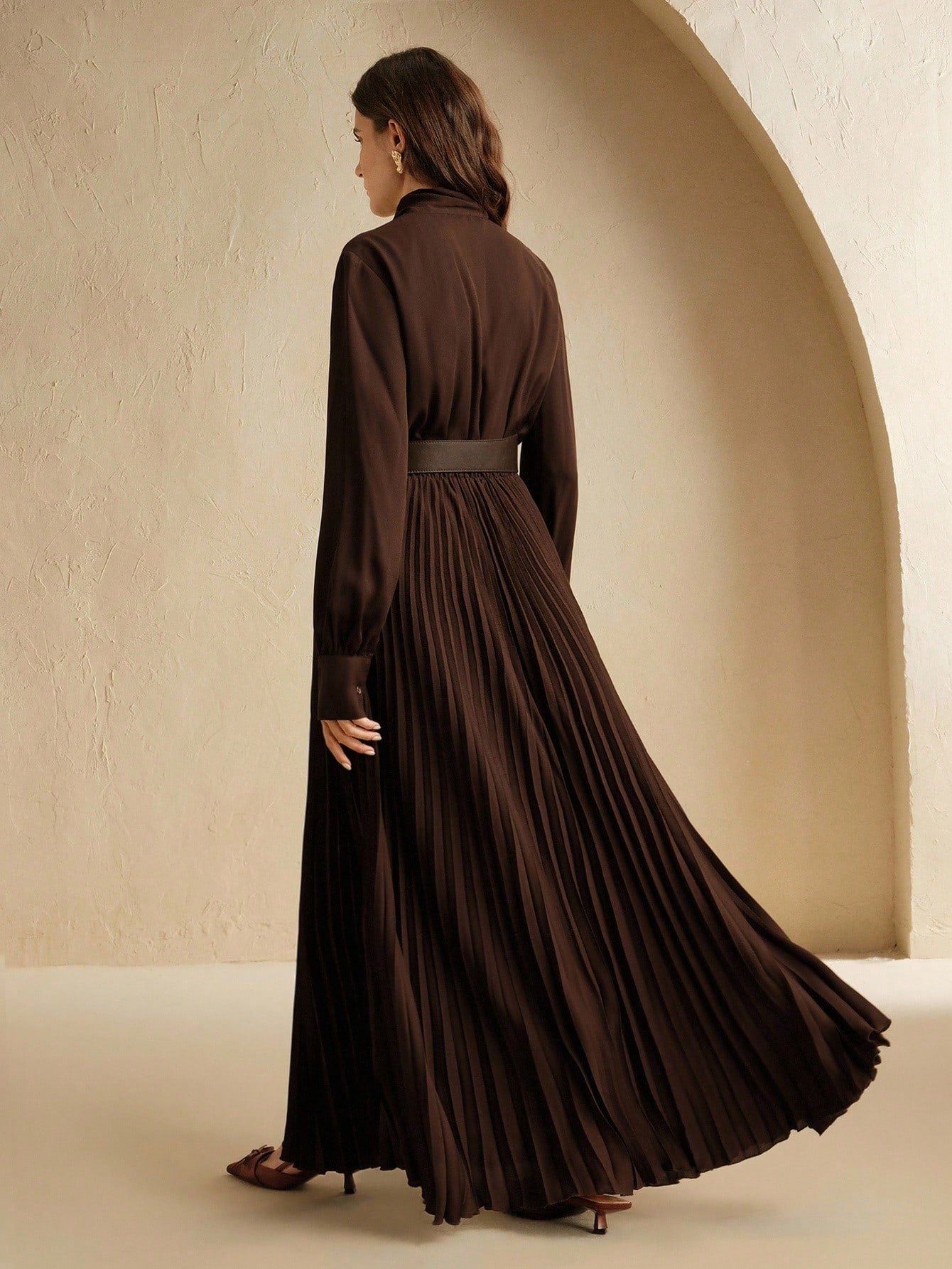 Silk Pleated Flowy Collar Long Sleeve Mid-Length Dress