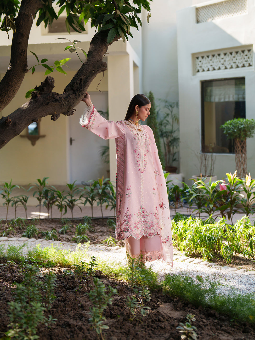 176-B | 3 PC Lawn Stitched