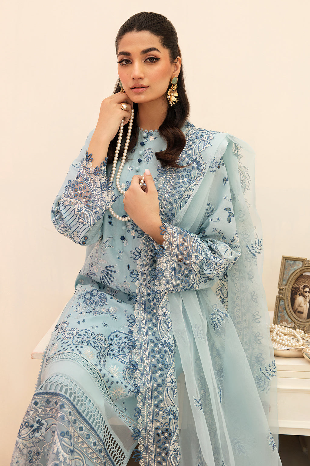 POWDER BLUE