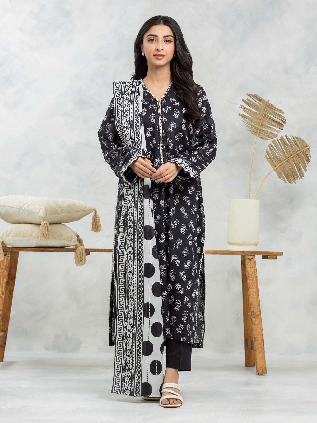 Black Printed Lawn 3 Piece