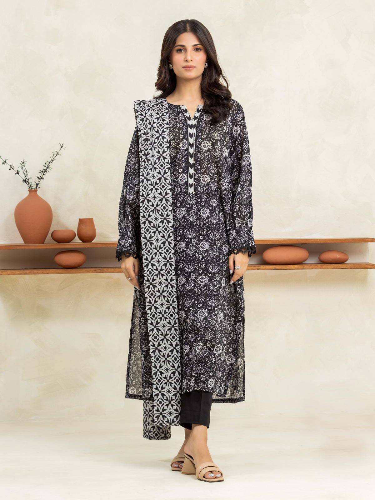 Black Printed Lawn 3 Piece