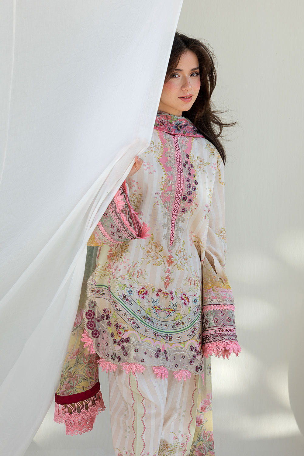 Design 2A Vital 2026 Unstitched