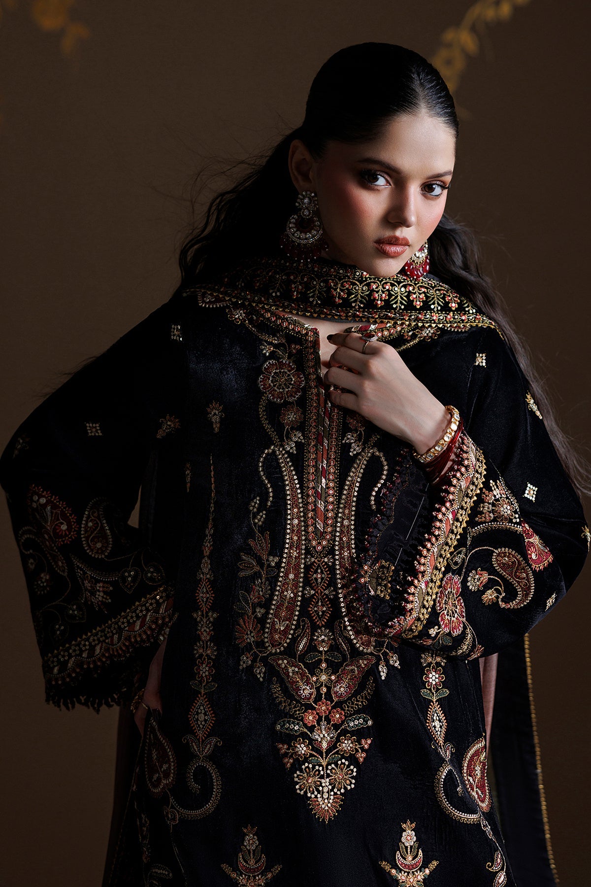 EMBROIDERED VELVET UF-4547