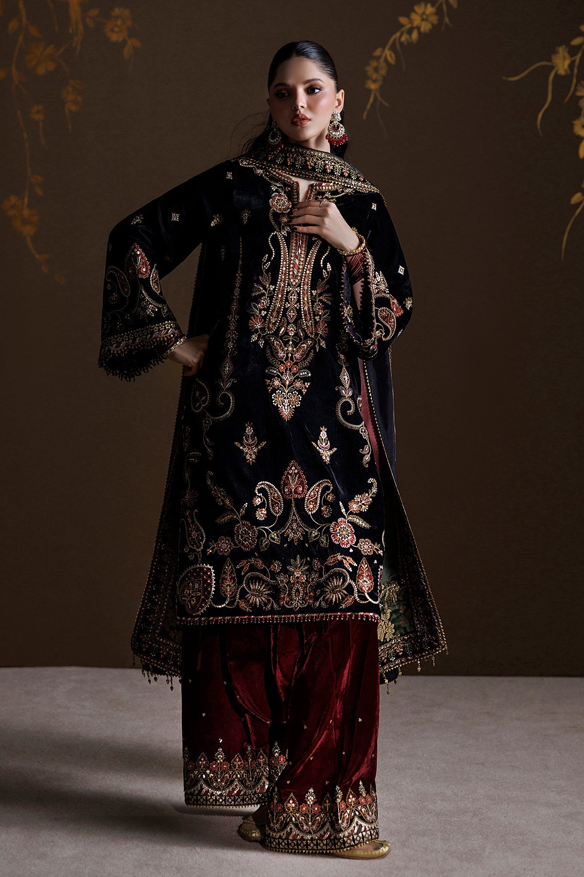 EMBROIDERED VELVET UF-4547