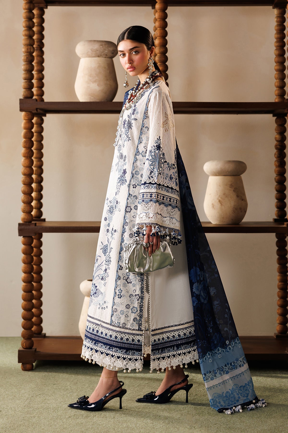 EMBROIDERED LAWN EL26-D06 UNSTITCHED