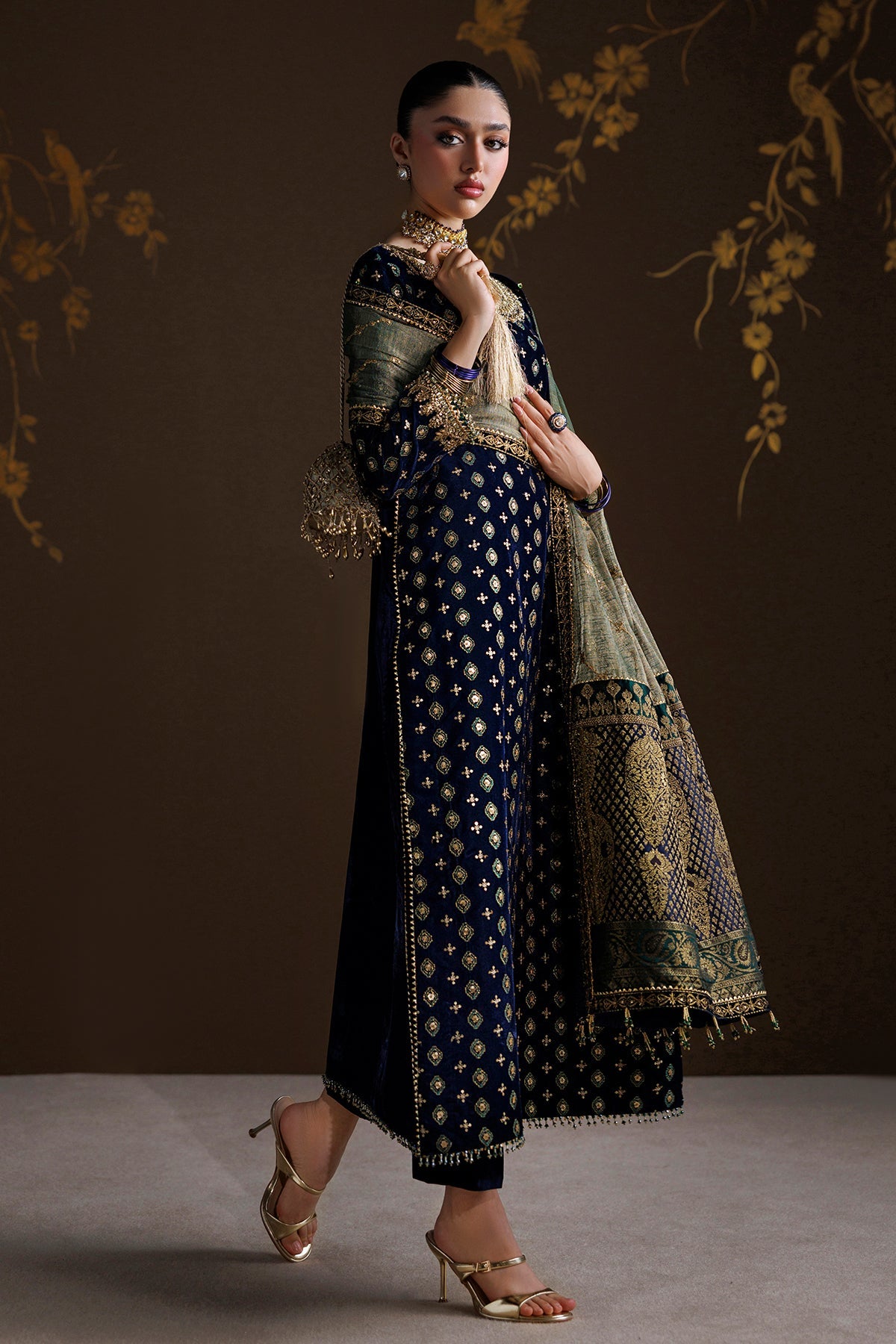 EMBROIDERED VELVET UF-4551