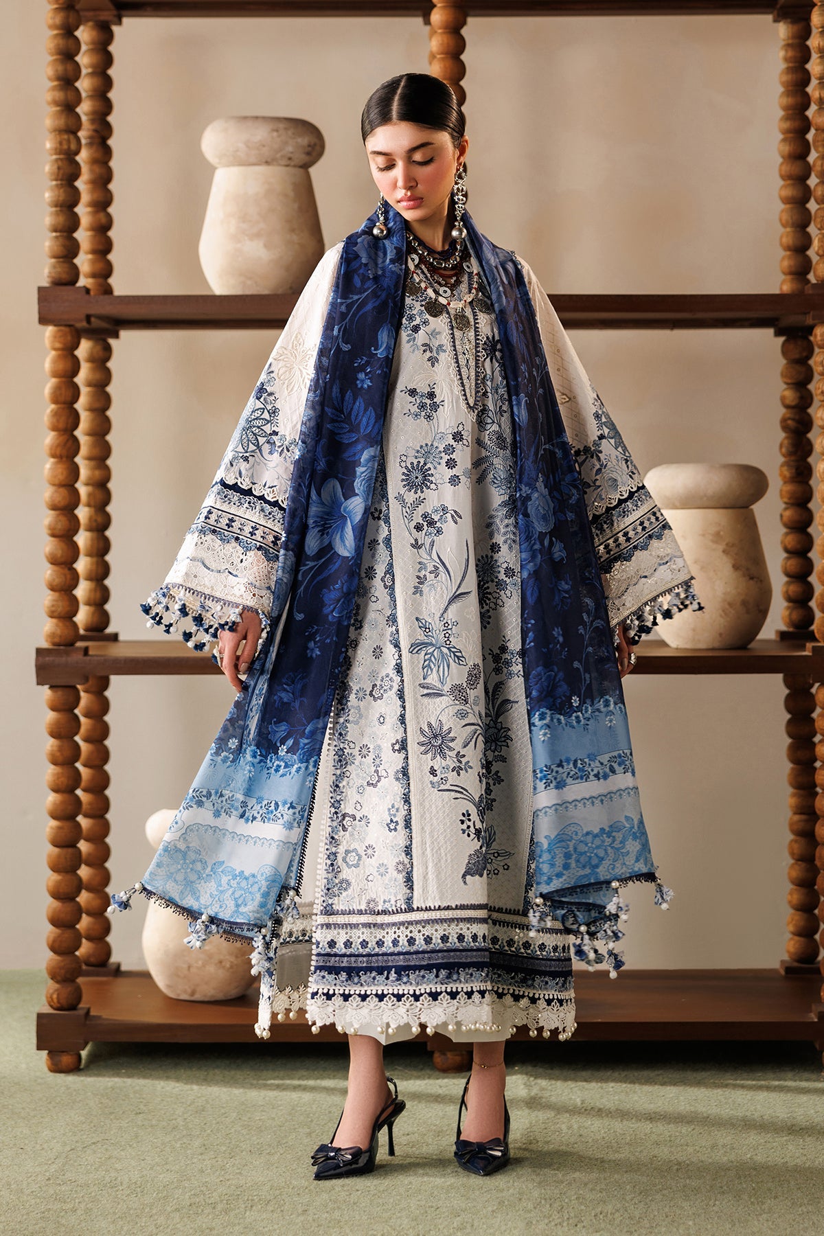 EMBROIDERED LAWN EL26-D06 UNSTITCHED