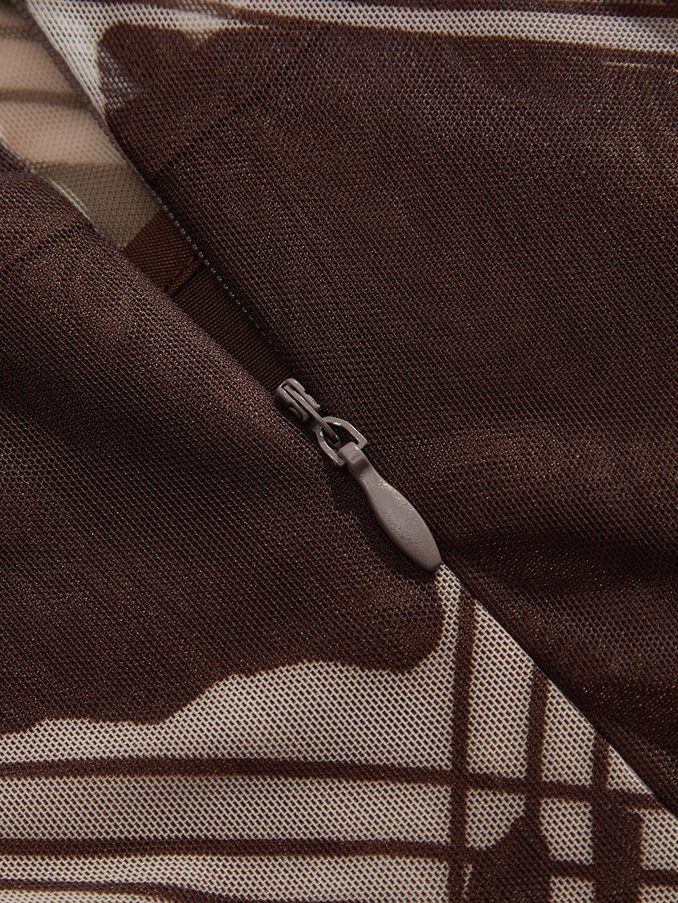 Brown Waist Cinched Graphic Print Flared Dress With Belt