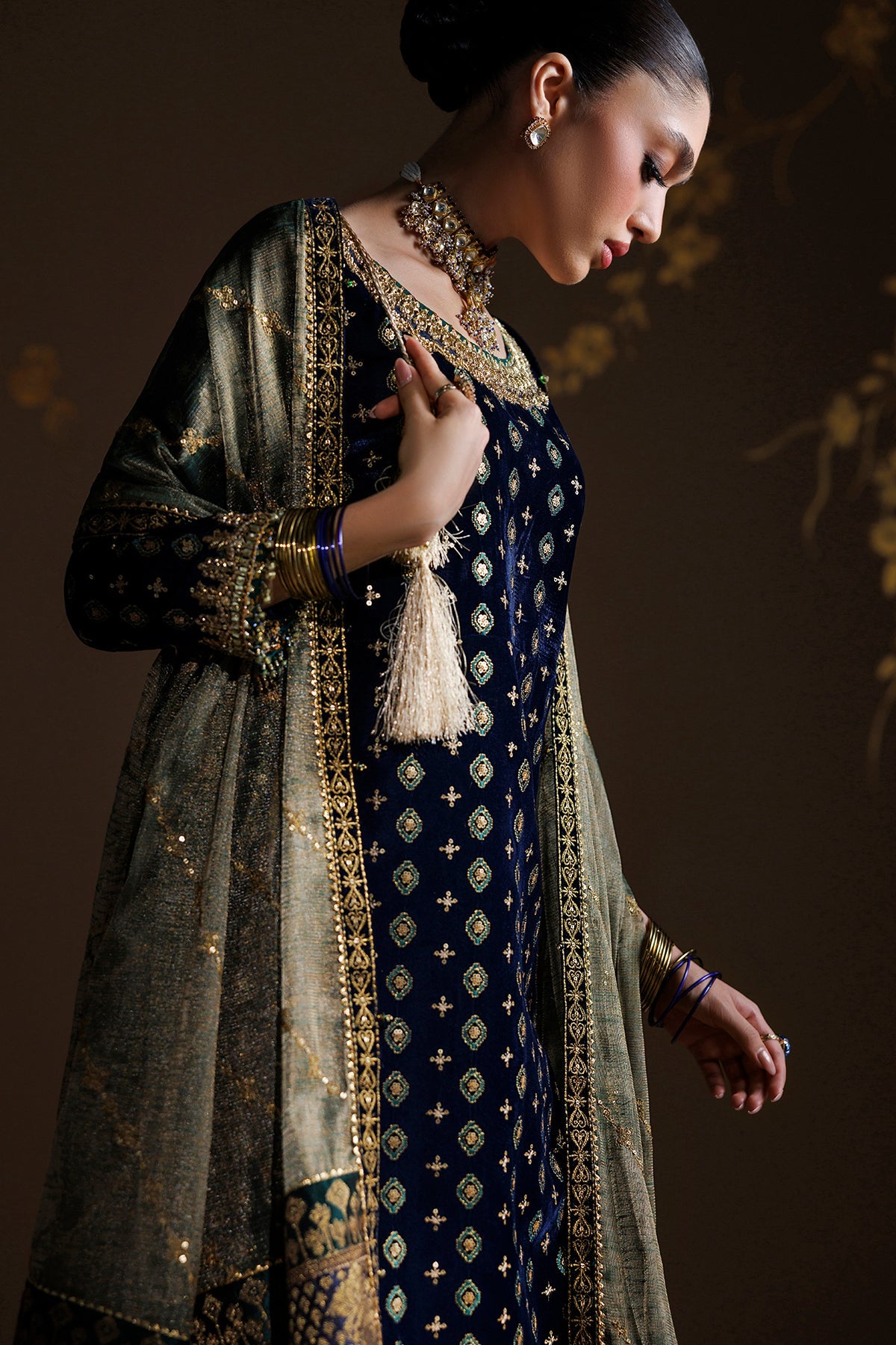 EMBROIDERED VELVET UF-4551