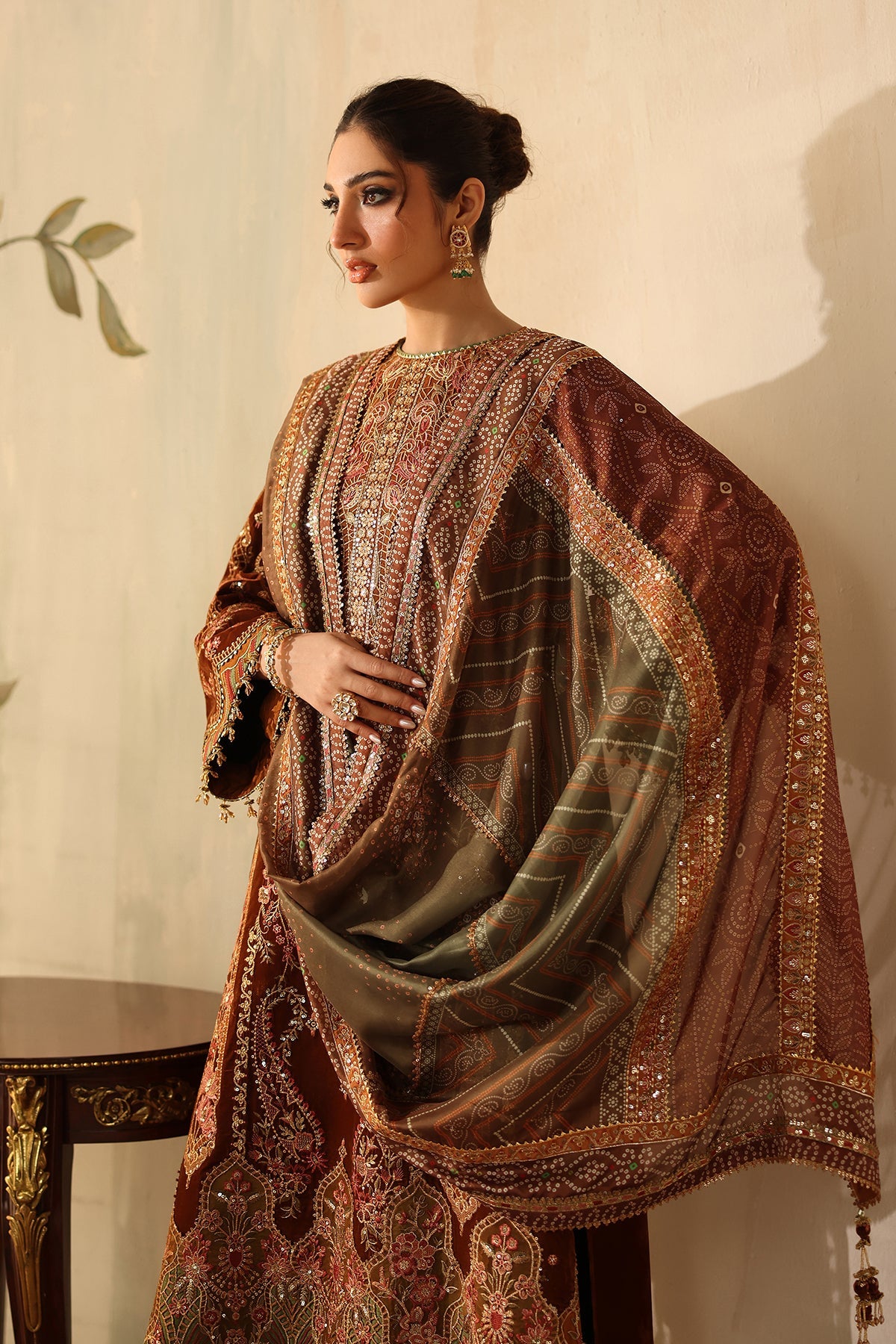 EMBROIDERED VELVET UF-4317