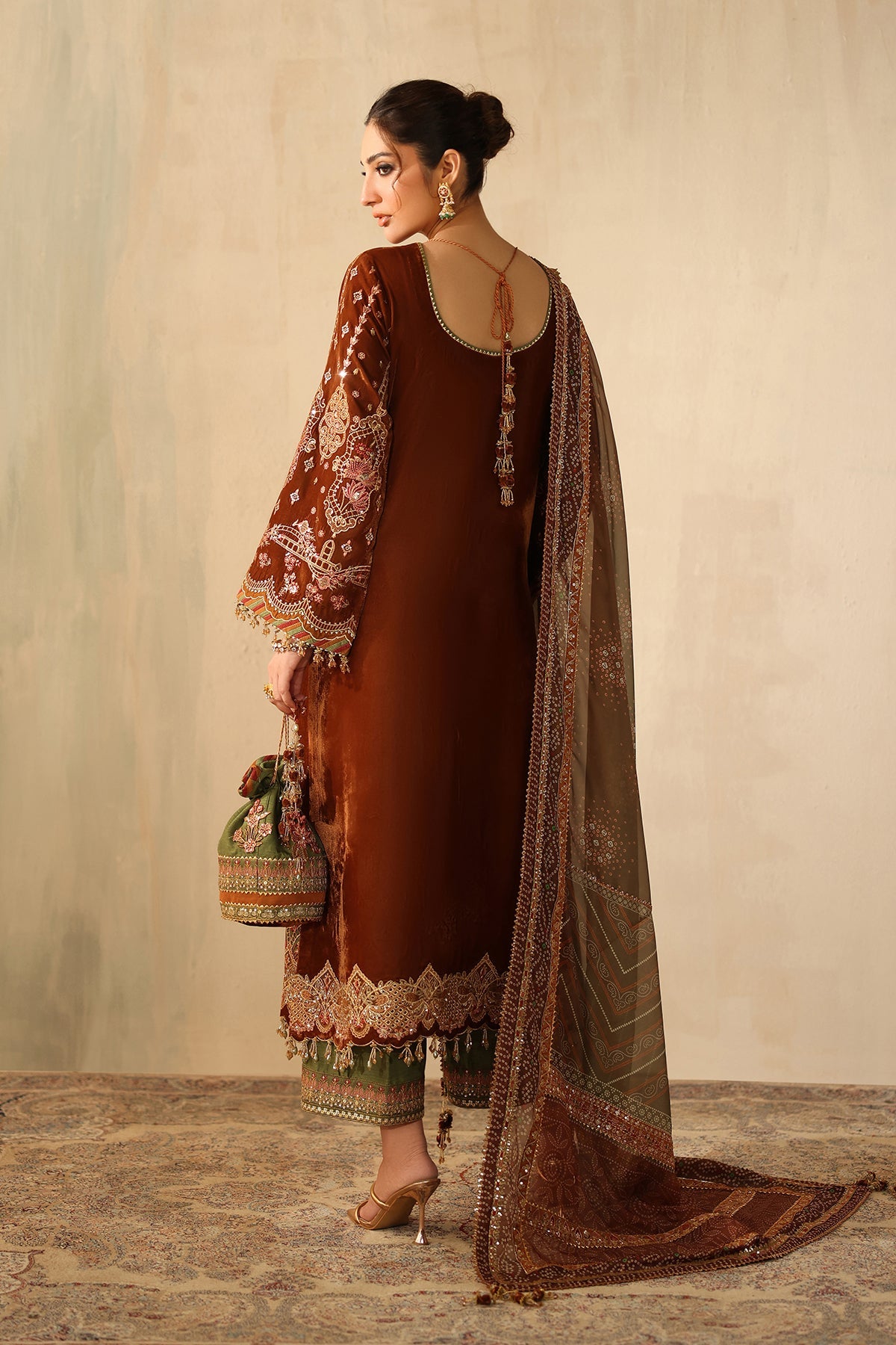 EMBROIDERED VELVET UF-4317