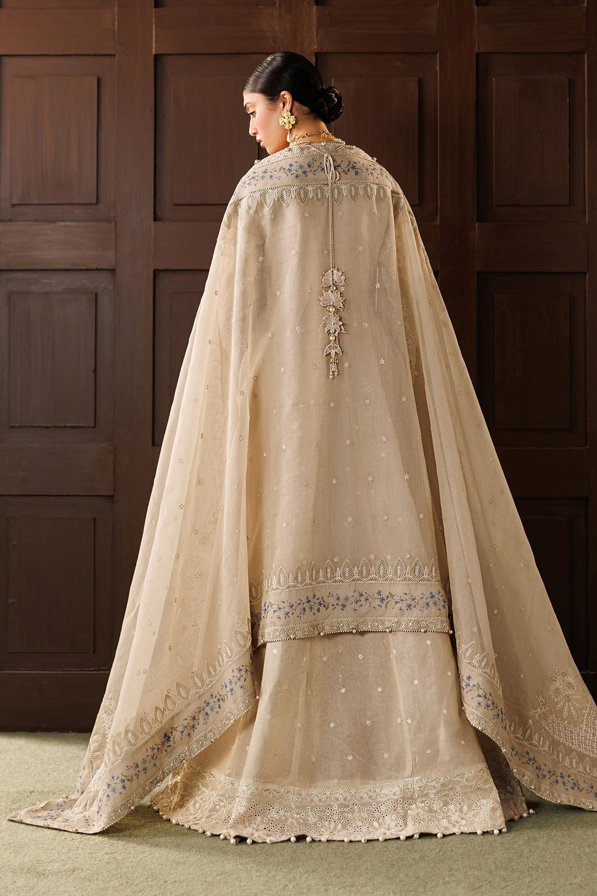 EMBROIDERED LAWN EL26-D03 UNSTITCHED