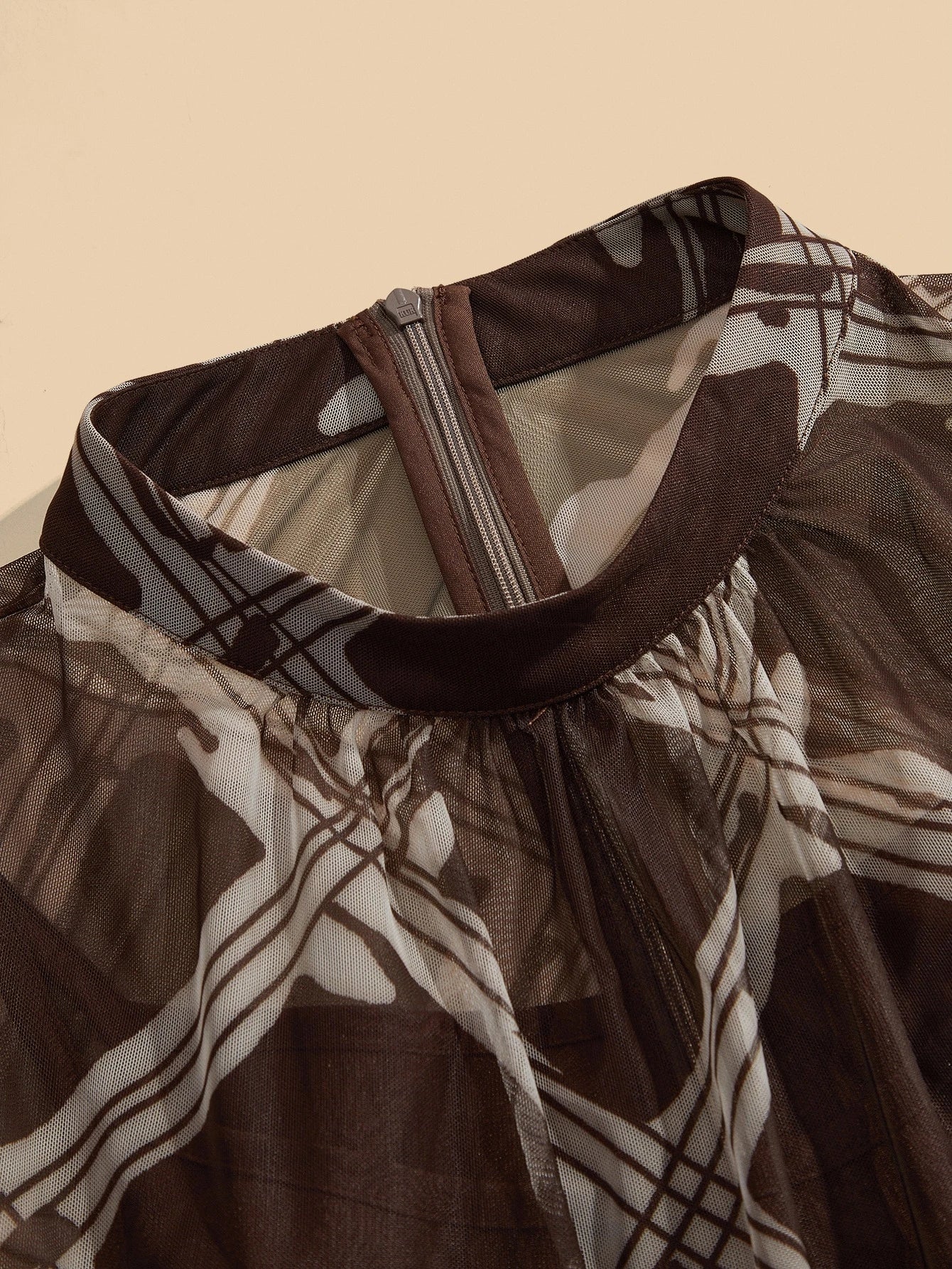 Brown Waist Cinched Graphic Print Flared Dress With Belt